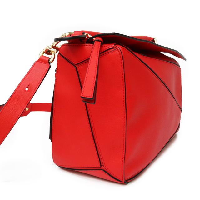 （未使用　展示品）LOEWE ロエベ 322.30.K74 パズルバッグ ミディアム クラシックカーフ レッド 3WAY ショルダー ハンド ボディバッグ 斜め掛け レザー ゴールド金具_4