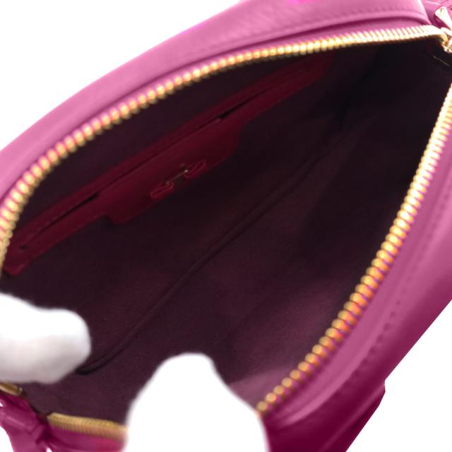 （新品・未使用品）Salvatore Ferragamo サルヴァトーレフェラガモ AU-21 H861 ヴァラリボン カメラ カーフスキン ピンク ショルダーバッグ 斜め掛け レザー ゴールド金具 箱付_2