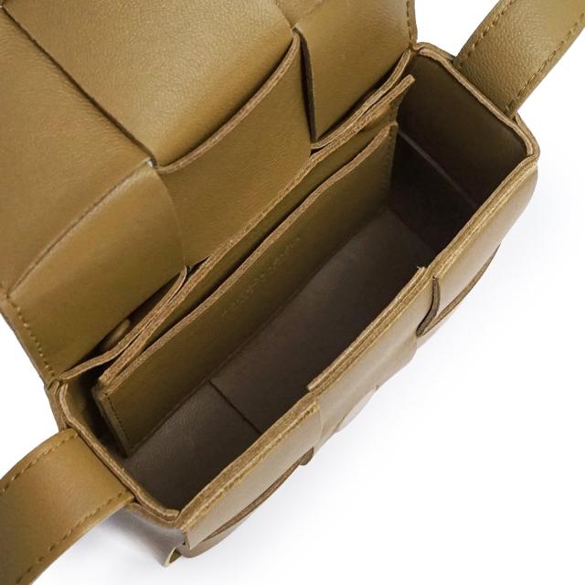 （新品・未使用品）BOTTEGA VENETA ボッテガヴェネタ 666688 カセット キャンディ ミニ クロスボディ ポーチ ラムスキン エイコーン ブラウン ポシェット ショルダーバッグ 斜め掛け レザー ゴールド金具_3