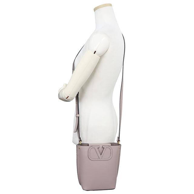 （未使用　展示品）Valentino Garavani ヴァレンティノ ガラヴァーニ Vロゴ スモール バケットバッグ フィルミー カーフスキン POUDRE プードル ピンクベージュ ショルダーバッグ 斜め掛け レザー ゴールド金具_7