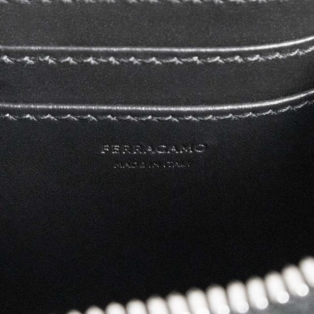 （未使用　展示品）Salvatore Ferragamo サルヴァトーレフェラガモ AU-24 レザー ブラック ショルダーバッグ 斜め掛け シルバー金具_7