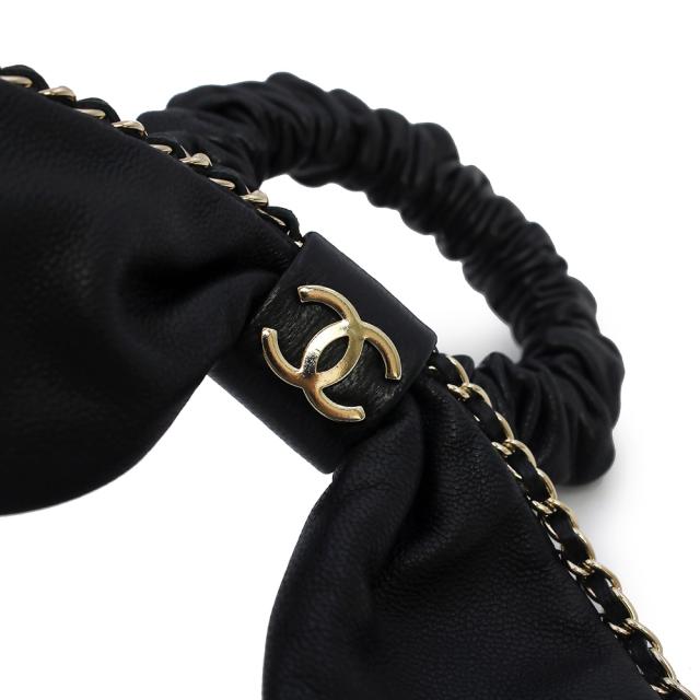 （未使用　展示品）CHANEL シャネル AA8258 リボン ココマーク チェーン ラムスキン ブラック シュシュ ヘアアクセサリー レザー ゴールド金具_4