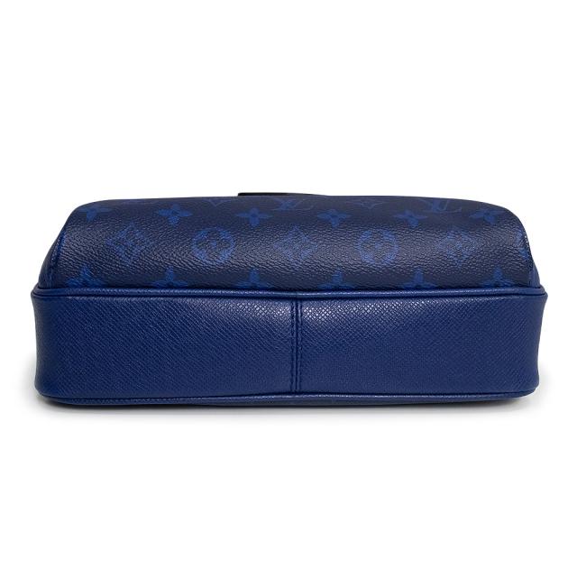 （未使用保管品）LOUIS VUITTON ルイ ヴィトン M30242 アウトドア メッセンジャー PM タイガラマ タイガ モノグラム コバルト ショルダーバッグ 斜め掛け レザー シルバー金具_5