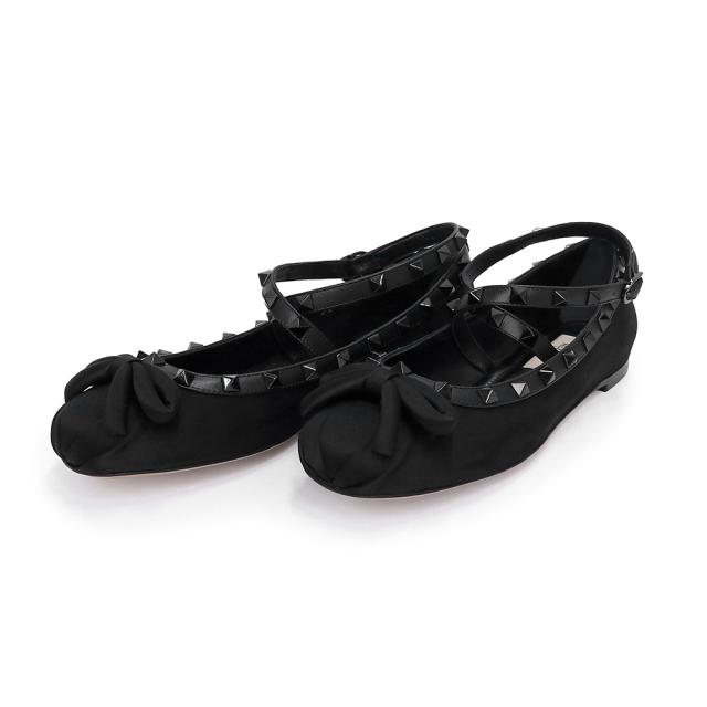 （未使用保管品）VALENTINO ヴァレンティノ 4W0S0HB6EQL0NO ロックスタッズ フラットシューズ リボン バレエ サテン ブラック パンプス 靴 #36.5 23.5cm ブラック金具