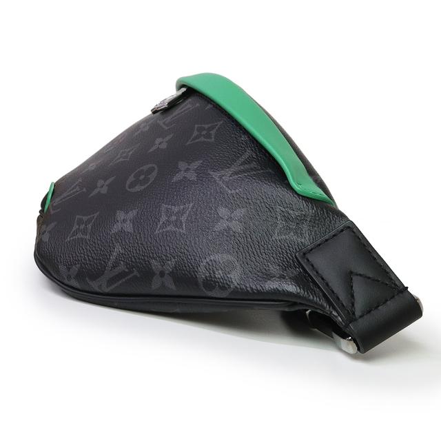 （未使用　展示品）LOUIS VUITTON ルイ ヴィトン M25924 ディスカバリー バムバッグ PM モノグラムエクリプス レザー バンブーグリーン ブラック ウエストバッグ クロスボディ 斜め掛け ダークシルバー金具 箱付_4