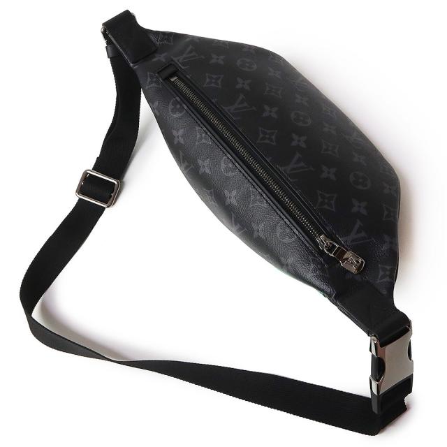 （未使用　展示品）LOUIS VUITTON ルイ ヴィトン M25924 ディスカバリー バムバッグ PM モノグラムエクリプス レザー バンブーグリーン ブラック ウエストバッグ クロスボディ 斜め掛け ダークシルバー金具 箱付_5