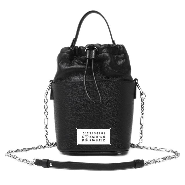 （未使用　展示品）Maison Margiela メゾン マルジェラ S61WG0035 5AC バケット グレイニー ブラック 2WAY ドローストリング チェーン ショルダー ハンドバッグ 斜め掛け レザー シルバー金具 108,900円
