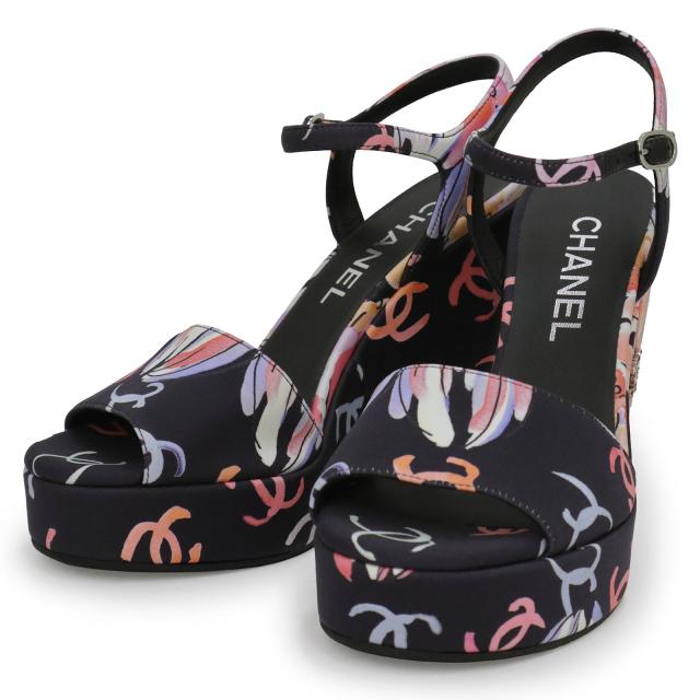 （新品・未使用品）CHANEL シャネル G45706 ココマーク 花柄 厚底 アンクルストラップ サテン ネイビー マルチカラー サンダル 靴 #37 24cm シルバー金具