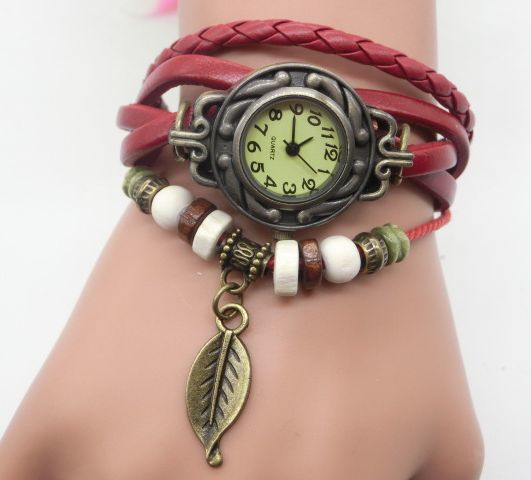 腕時計 ブレスレットウォッチ アンティーク調 レディース 多重ブレスレット風 時計 アクセサリー の通販はau Pay マーケット プラスナオ