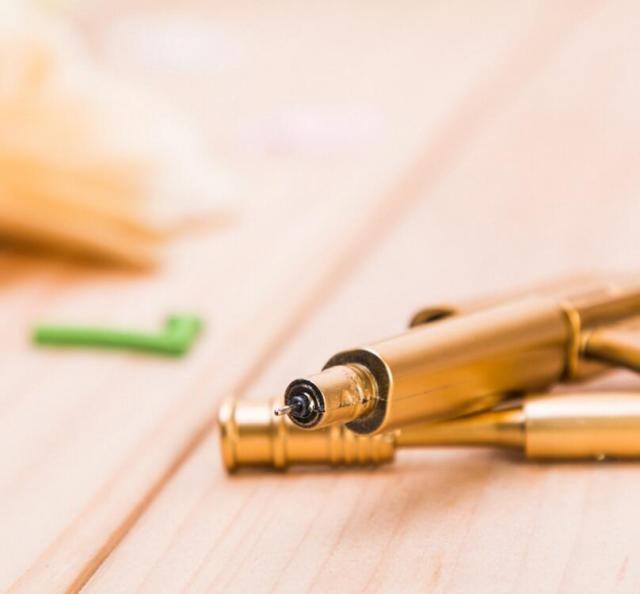 ボールペン 文房具 5本セット 機関銃 おもちゃ キッズ 子供用 男の子 かっこいい 勉強 学習の通販はau Pay マーケット プラスナオ