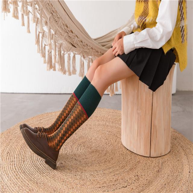 レディース ハイソックス 靴下 柄物 デザイン おしゃれ 可愛い カラフル 暖かい 秋冬 お出かけ プレゼントの通販はau Pay マーケット プラスナオ