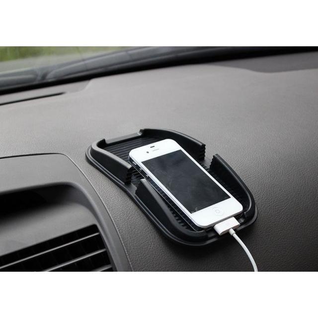 車載スマホスタンド カー用品 カーアクセサリー 携帯ホルダー スマホホルダー マットタイプ 滑り止め シリコン 車用 ダッシュボの通販はau Pay マーケット プラスナオ