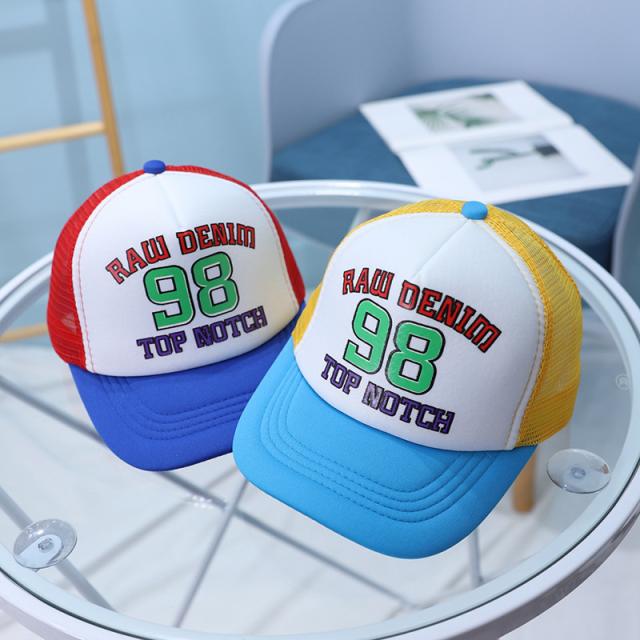 帽子 キャップ ベビー用 キッズ 子ども メッシュ つば付き帽子 英字 英語 サイズ調整可能 カジュアル かっこいい 格好良い の通販はau Pay マーケット プラスナオ