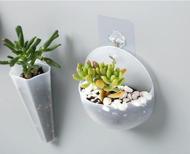 壁掛け花入れ　花器　フラワーベース 信楽焼 花入れ 黒 掛分 三角 掛け花 花瓶 壁掛け 茶花 和風 洋風 陶器