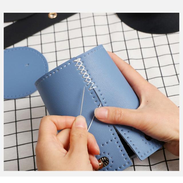 ハンドメイド　ショルダーバッグ　ポーチ　レザー　手彫り　クラフト　花柄 cea091246e0717b420784f0dab17b4