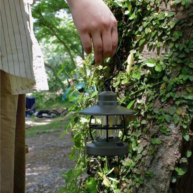 LEDランタン 電池式 アウトドア用品 フック付き 吊り下げ 引っ掛け