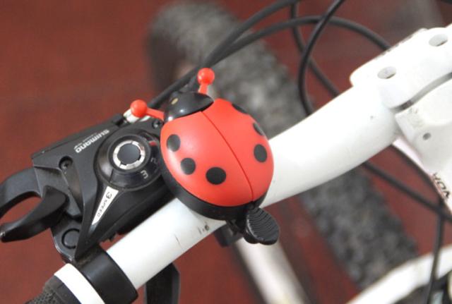 自転車用ベル 自転車用アクセサリー 自転車 ベル 鈴 すず てんとう虫 
