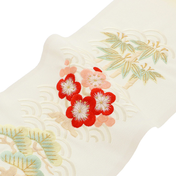 【Prices down】刺繍 半衿 「薄生成り青海波模様に松竹梅」 衿秀 刺繍半襟 振袖用半衿 前撮り 成人式 刺繍衿 刺繍半襟 ポリエステル半衿 ブランド：襟の衿秀 【メール便不可】＜H＞wm35%OFF★_2