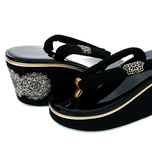 振袖 草履 成人式 レディース 振袖用草履 「百華レース刺繍 黒」 Fサイズ(M〜Lサイズ相当) 振袖草履 刺繍草履 振袖草履 フリーサイズ  【メール便不可】 振袖 草履 成人式 レディース 振袖用草履 「百華レース刺繍 黒」 F