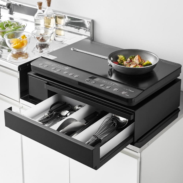 小尾修 油彩 肉筆『横たわる女』表サイン F8号 額装 b572 2025年