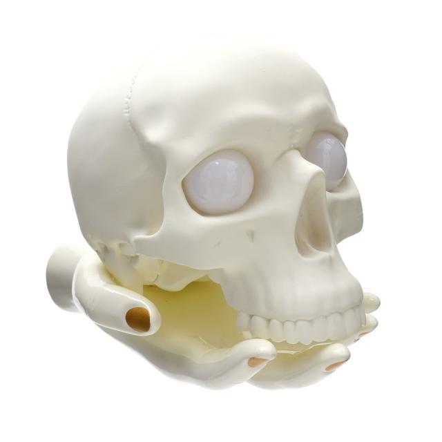小物 UNDERCOVER x P.A.M. SKULL & HAND LAMP UNDERCOVER x P.A.M. Skull Lamp Capsule | Hypebeast