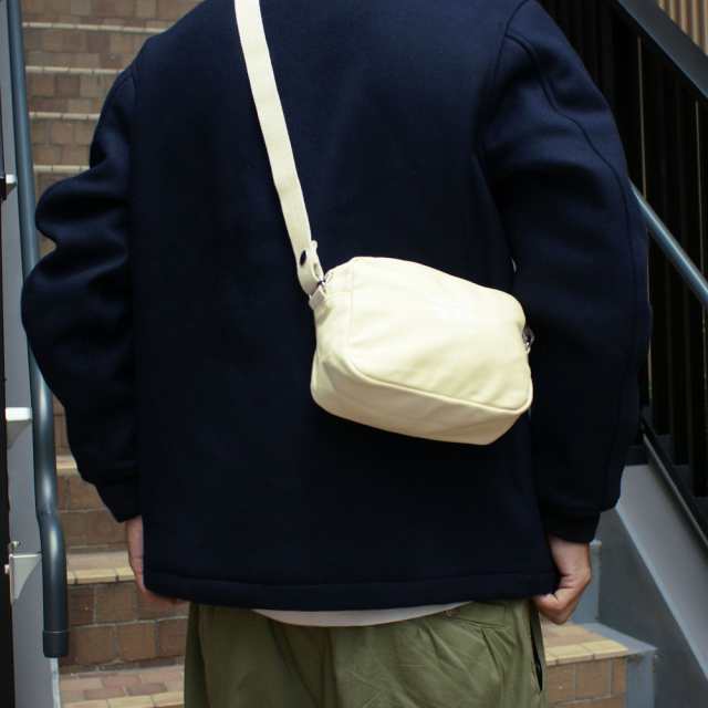 (2023新作)新品 ステューシー STUSSY CANVAS SIDE POUCH ショルダーバッグ サイドポーチ NATURAL ナチュラル  グッズ｜au PAY マーケット