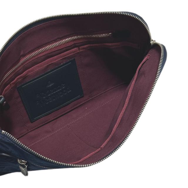 新品 ヴィヴィアン ウエストウッド ラインORBエンボス クラッチバッグ 送料込 新品 ヴィヴィアン・ウエストウッド Vivienne Westwood ライン ORB