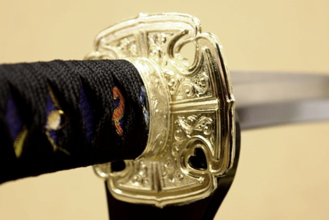 模造刀 美術刀剣 武田信玄拵え 太刀 : 岐阜関刃物工房V.ROAD