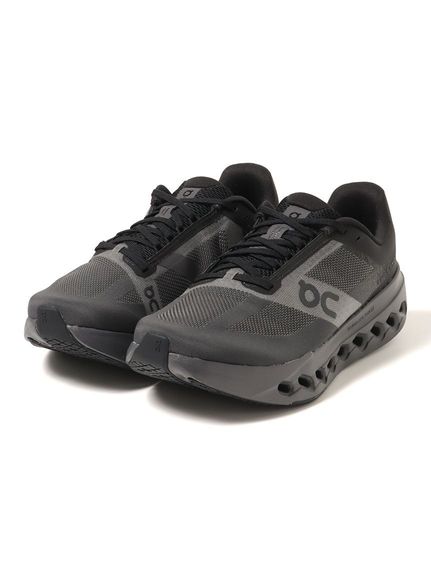 オン On Cloudsurfer Next Wide 一般ランナー