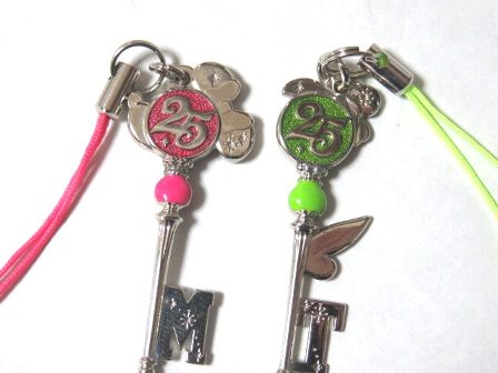 ディズニーリゾート限定 ドリームキーペアストラップ ミニー ティンカーベルの通販はau Pay マーケット 雑貨マックス