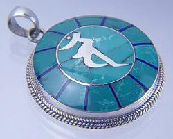 【送料無料】 高級梵字 ペンダントヘッド 大日如来 J76-61268の通販は