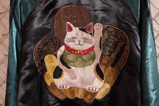 花旅楽団SCRIPT 招き猫 刺繍 和柄スカジャン(SSJ-514)スーベニアジャケット スクリプト【JISHA】 花旅楽団SCRIPT 招き猫 刺繍 和柄スカジャン(SSJ-514)スーベニア