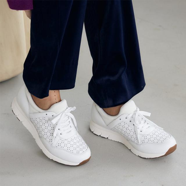 アシックス アキュアーズ スニーカー レディース 3E 幅広 痛くない