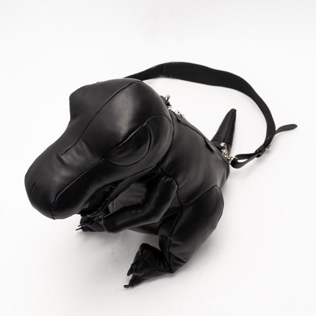 mihara yasuhiro T-rex sholder bag ミハラヤスヒロ Tレックス ショルダーバッグ レディース メンズ A14BG707 斜めがけ 肩掛け 大人 ブランド おしゃれ かっこいい かわいい 本革 革 羊革 シープスキン 恐竜 クラッチバッグ 黒 ブラック シルバー 鞄 バッグ 2025 冬 春 春夏_6