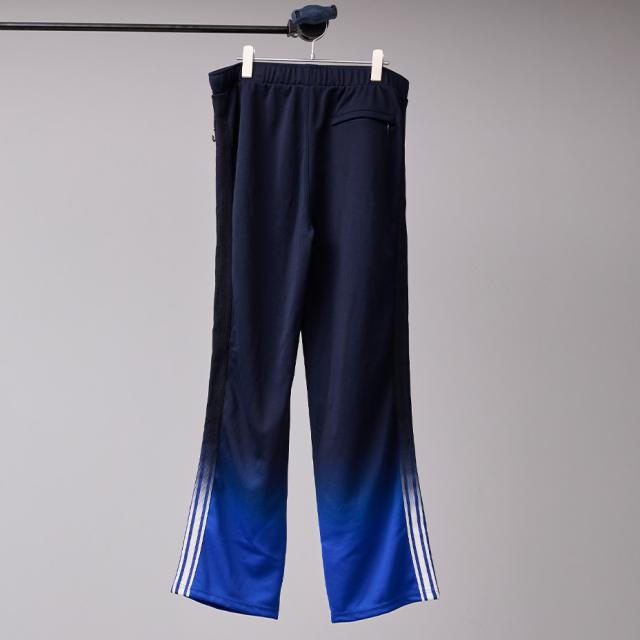 GRADIENT DYED TRACK TROUSERS 03 BS250619 ブランド BODYSONG. ボディソング トラックパンツ レディース メンズ ジャージ セットアップ 可能 下 トラック パンツ おしゃれ 可愛い カジュアル ブラック 黒 ブルー 青 ホワイト 白 国産 日本製 2025 冬 春 春夏_3