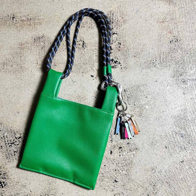 2way ショルダーバッグ ショルダー 軽量 スクエア レディース メンズ バッグ 斜めがけバッグ 斜めがけ 大人 上品 ブランド 小さめ ミニトートバッグ オシャレ トートバッグ 可愛い 肩掛け きれいめ 持ち手長い 2024 秋 冬の通販は