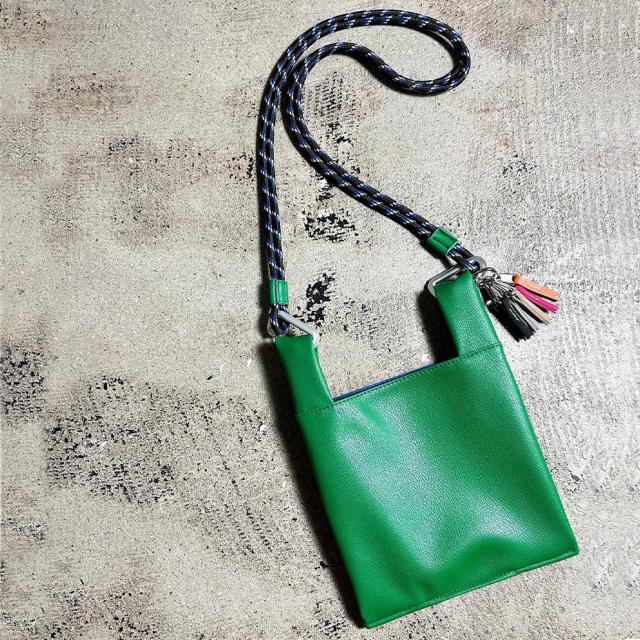 2way ショルダーバッグ ショルダー 軽量 スクエア レディース メンズ バッグ 斜めがけバッグ 斜めがけ 大人 上品 ブランド 小さめ ミニトートバッグ オシャレ トートバッグ 可愛い 肩掛け きれいめ 持ち手長い 2024 秋 冬の通販は