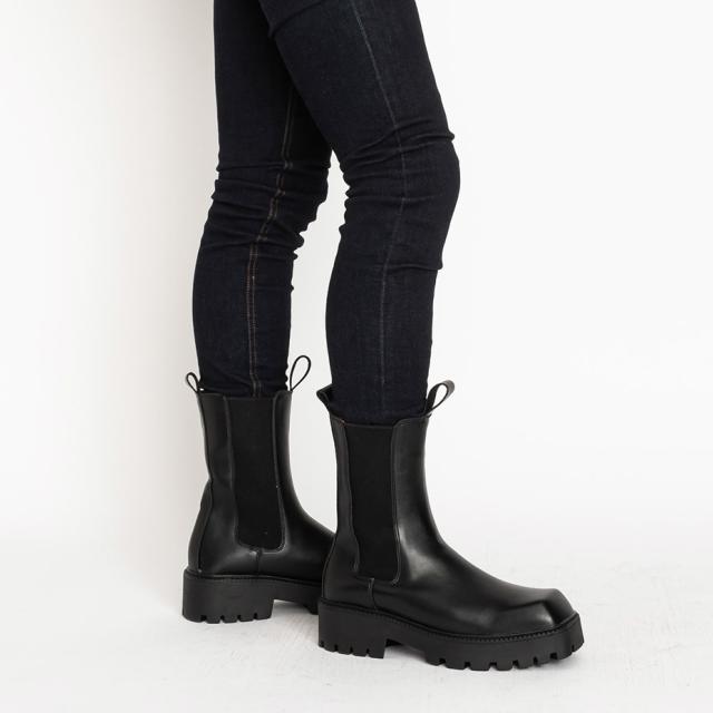 新品♡即納 NO ID ウエスタンチェルシーブーツ BLACK 新品♡即納 NO ID ウエスタンチェルシーブーツ BLACK