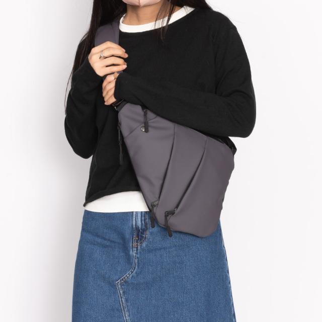 ボディバッグ メンズ レディース ブランド スリングバッグ 軽量 大人 ワンショルダーバッグ ワンショルダー ホルスターバッグ ハンティングバッグ ショルダー バッグ 斜めがけバッグ 斜めがけ 撥水 上品 斜めかけ 可愛い 鞄の通販は