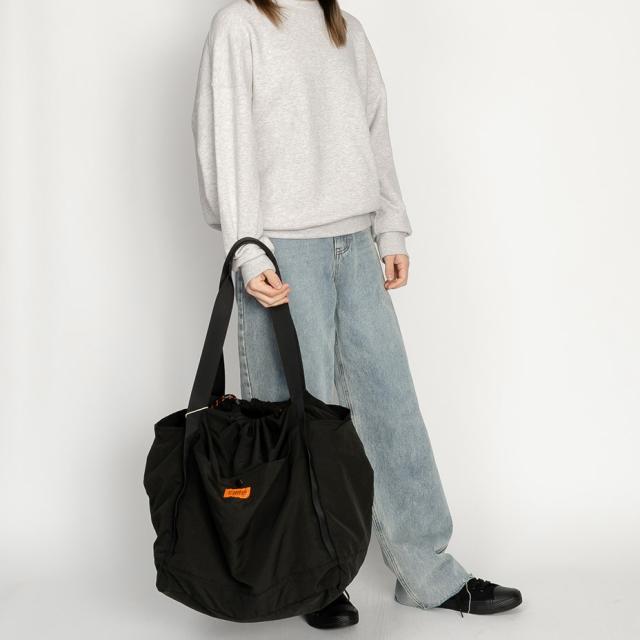 UNIVERSAL OVERALL 信玄武道バッグ 巾着 ショルダーバッグ ユニセックス メンズ レディース 大きい ゆったり 大容量 軽量 拡張 肩掛け ショルダー ブラック 黒 可愛い ユニバーサルオーバーオール ブランド 送料無料 2024 UNIVERSAL OVERALL 信玄武道バッグ 巾着 ショルダーバッグ ユニ