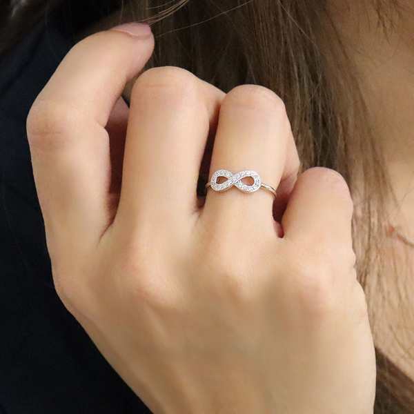 インフィニティリング プラチナ 指輪 無限モチーフ 21石 ダイヤモンド 