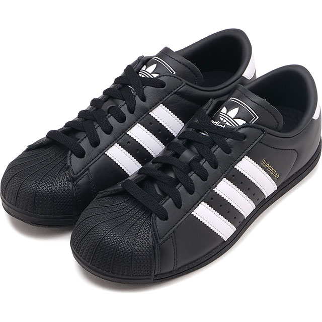アディダス オリジナルス adidas Originals スニーカー レディース スーパースター ロー プロ ウィメンズ [KI6824 FW26] SUPERSTAR LO PRO W ローカット 薄底 シンプル フェミニン トレンド 人気 黒 コアブラック/フットウェアホワイト/ゴールドメタリック 正規取扱店 11,088円