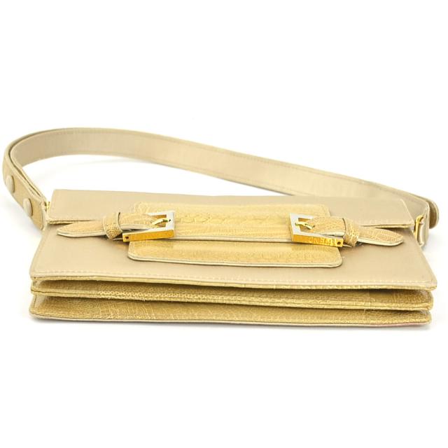 FENDI フェンディ ショルダーバッグ ゴールド/ベージュ 14068 レディース【中古】 e57046aの通販は