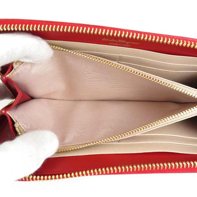 サルヴァトーレフェラガモ Salvatore Ferragamo ラウンドファスナー長 