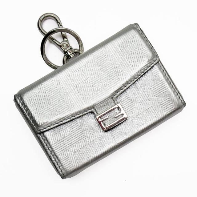 FENDI フェンディ ズッカ チャーム ポーチ シルバー 14069 メンズ 