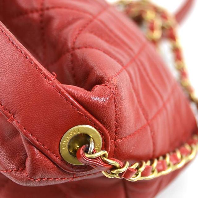 CHANEL シャネル ショルダーバッグ レッド 14060 レディース【中古】 z6896 CHANEL シャネル マトラッセ 斜め掛けショルダーバッグ レッド 14060