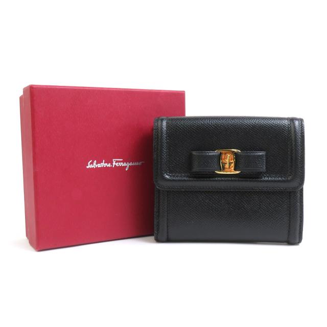 Salvatore Ferragamo サルヴァトーレフェラガモ ヴァラリボン 二つ折り財布 ブラック 14054 レディース【中古】 55719g Salvatore Ferragamo サルヴァトーレフェラガモ ヴァラリボン 二つ折り