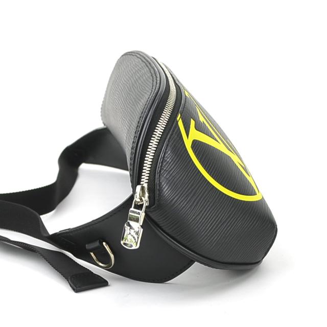 LOUIS VUITTON ルイ ヴィトン バムバッグ LVサークル M55131 ボディ