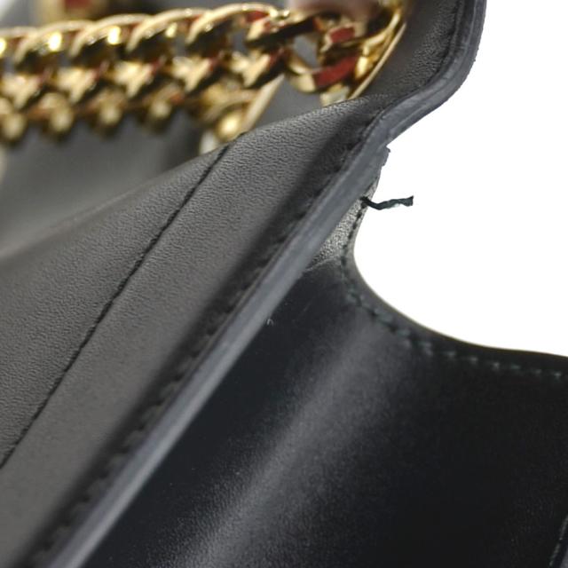 Salvatore Ferragamo サルヴァトーレフェラガモ ヴァラリボン