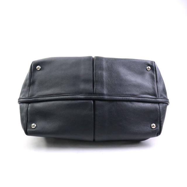 Salvatore Ferragamo サルヴァトーレフェラガモ ヴァラリボン